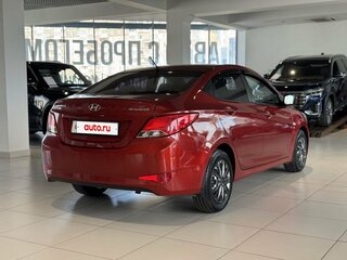 2015 Hyundai Solaris I Рестайлинг, красный, 890000 рублей, вид 4