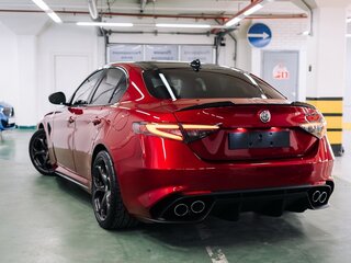 2022 Alfa Romeo Giulia Quadrifoglio II (952) Рестайлинг, красный, 9000000 рублей, вид 5