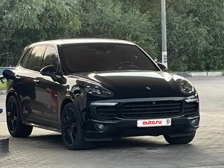 2015 Porsche Cayenne Diesel II Рестайлинг (958), чёрный, 3975000 рублей, вид 2