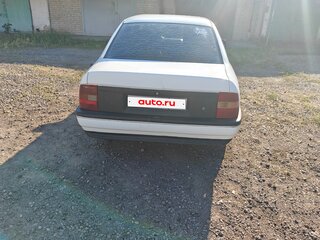 1991 Opel Vectra KAT A, белый, 179000 рублей, вид 3