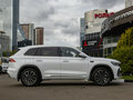 2025 Geely Monjaro (Xingyue L) I Рестайлинг 2 (China Market), белый, 3698000 рублей - вид 2
