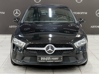 2019 Mercedes-Benz A-Класс 200 IV (W177), чёрный, 1895000 рублей, вид 2