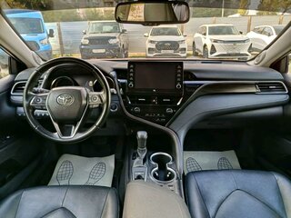 2021 Toyota Camry VIII (XV70) Рестайлинг, красный, 3150000 рублей, вид 5
