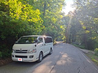 2009 Toyota HiAce H200, белый, 2050000 рублей, вид 1