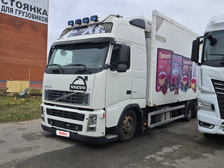 2004 Volvo FH, белый, 2800000 рублей, вид 1