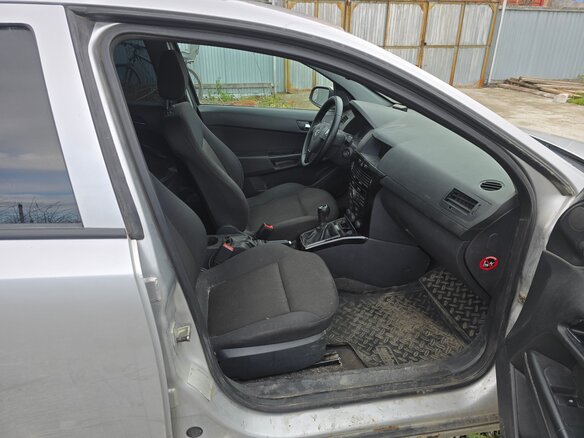 2008 Opel Astra H Рестайлинг, серый, 400000 рублей - вид 6