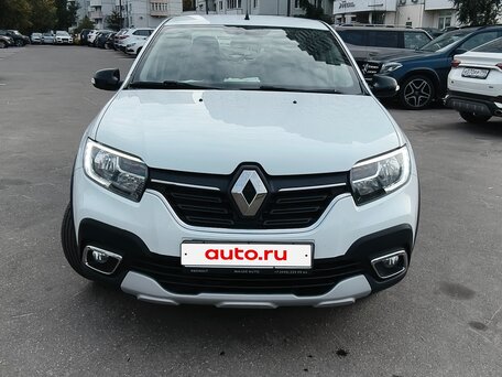 2022 Renault Logan Stepway II Рестайлинг, белый, 1375000 рублей, вид 1