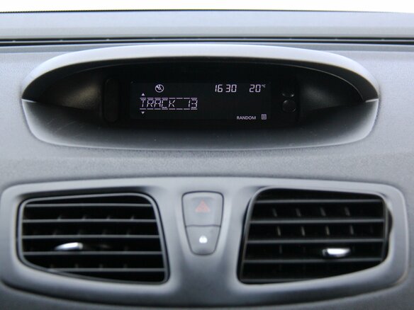 2013 Renault Fluence I, серебристый, 573300 рублей - вид 14
