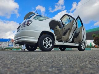 2001 Toyota Harrier I (XU10) Рестайлинг, белый, 860000 рублей, вид 5