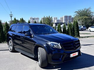 2017 Mercedes-Benz GLS 400 I (X166), чёрный, 3770000 рублей, вид 3