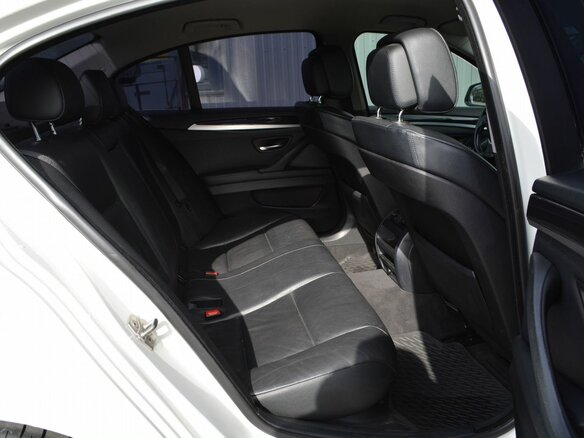 2012 BMW 5 серии 528i xDrive VI (F10/F11/F07), белый - вид 17