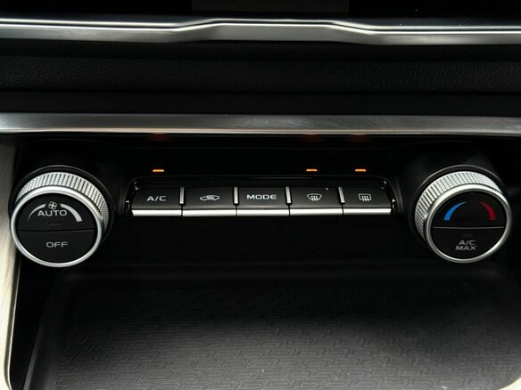 2022 Geely Coolray I, серый, 1625000 рублей - вид 22