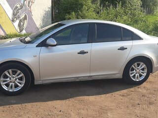 2010 Chevrolet Cruze I, серебристый, 580000 рублей, вид 5