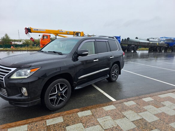 2012 Lexus LX 570 III Рестайлинг, чёрный, 4300000 рублей - вид 2