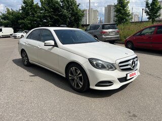 2013 Mercedes-Benz E-Класс 250 CDI IV (W212, S212, C207) Рестайлинг, белый, 1485000 рублей, вид 3