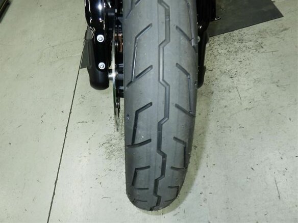 2026 Harley-Davidson Low Rider ST, чёрный - вид 14