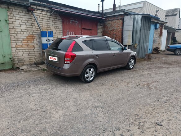 2010 Kia Ceed I, бежевый, 780000 рублей - вид 8