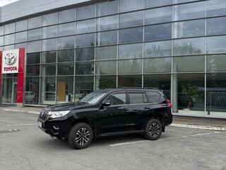 2021 Toyota Land Cruiser Prado 150 Series Рестайлинг 3, чёрный, 4450000 рублей, вид 1
