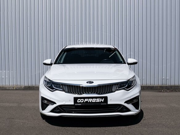 2020 Kia Optima IV Рестайлинг, белый - вид 2