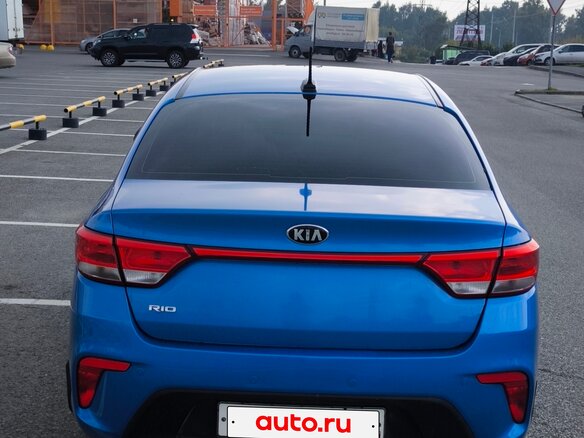 2017 Kia Rio IV, синий, 1300000 рублей - вид 2