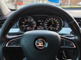 2013 Skoda Superb DSG II Рестайлинг, чёрный, 950000 рублей, вид 5