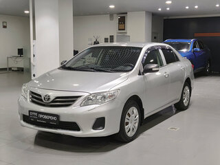 2010 Toyota Corolla X (E140, E150) Рестайлинг, серебристый, 1100000 рублей, вид 1