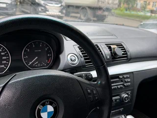 2008 BMW 1 серии 120i I (E81/E82/E87/E88) Рестайлинг, серый, 700000 рублей, вид 5