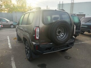 2026 Lada (ВАЗ) Niva Travel I Рестайлинг, коричневый, 1809000 рублей, вид 3
