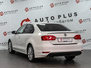 2013 Volkswagen Jetta VI, белый, 999000 рублей, вид 2