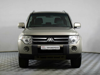 2008 Mitsubishi Pajero IV, бежевый, 1299000 рублей, вид 2