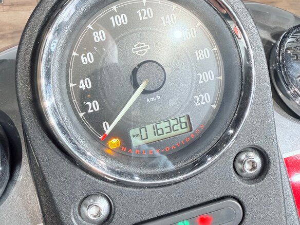 2015 Harley-Davidson Street Bob, красный, 1199000 рублей - вид 18