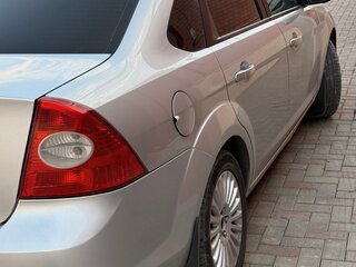 2008 Ford Focus II Рестайлинг, серебристый, 450000 рублей, вид 3