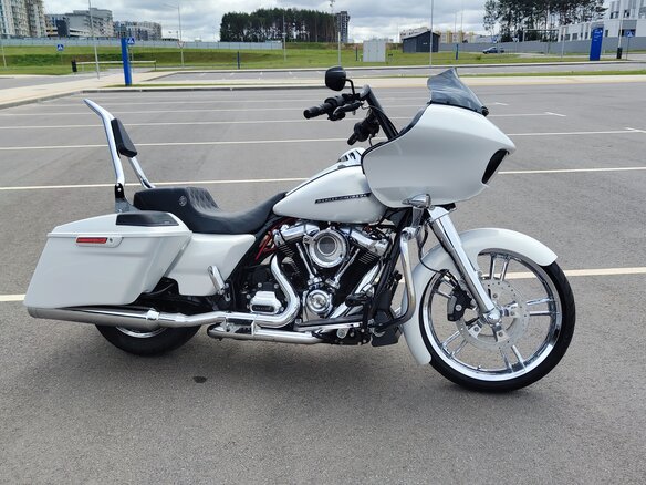 2017 Harley-Davidson Road Glide, белый, 1783001 рублей - вид 4
