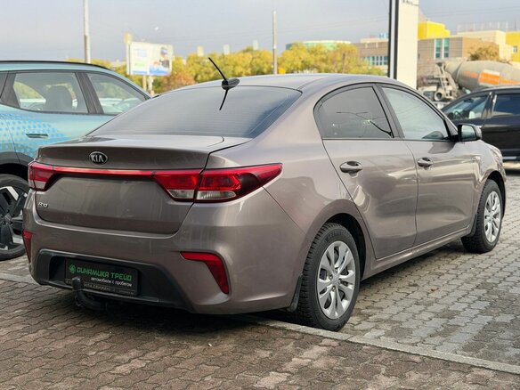 2018 Kia Rio IV, коричневый, 1065000 рублей - вид 5