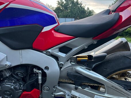 2018 Honda CBR 1000 RR/RA Fireblade, красный, 1450000 рублей, вид 5