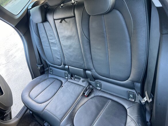 2017 BMW X1 18i sDrive II (F48), чёрный, 1770000 рублей - вид 16