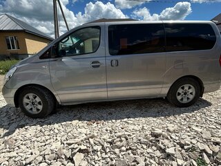 2011 Hyundai Grand Starex I, серый, 1300000 рублей, вид 2