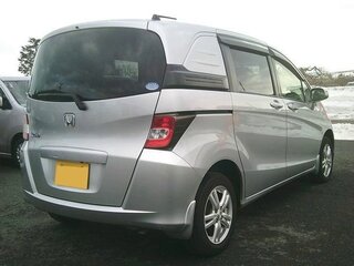 2016 Honda Freed Spike I Рестайлинг 2, серебристый, 914000 рублей, вид 5
