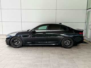 2020 BMW 5 серии 520d xDrive VII (G30/G31/G38), синий, 4440000 рублей, вид 3
