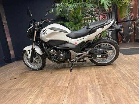 2016 Honda NC 750S, белый, 594000 рублей, вид 5