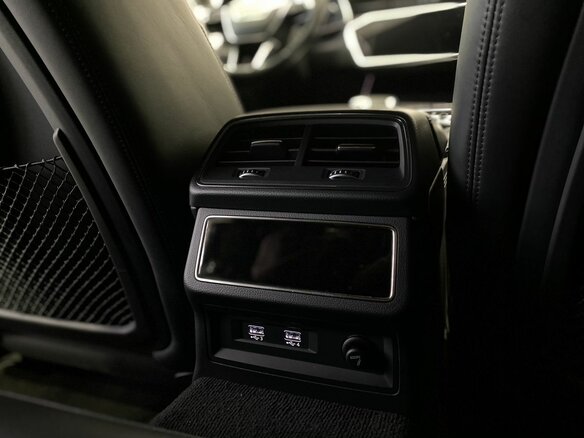 2018 Audi A6 55 TFSI V (C8), синий, 4499900 рублей - вид 24