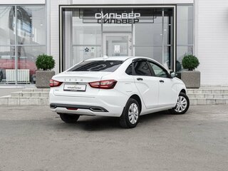 2023 Lada (ВАЗ) Vesta I Рестайлинг (NG), белый, 1170000 рублей, вид 2