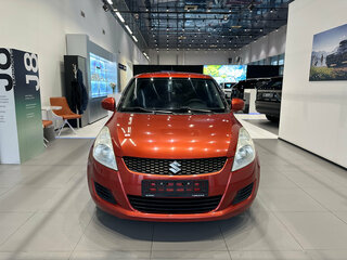 2011 Suzuki Swift IV, красный, 820000 рублей, вид 2