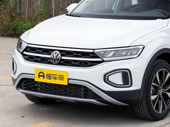 2026 Volkswagen T-Roc I (China Market) Рестайлинг, белый - вид 2