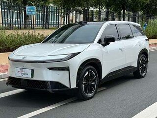 2025 Toyota bZ3X 58.3 kWh, белый, 2620000 рублей, вид 1