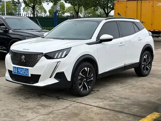 2023 Peugeot 2008 II, белый, 1500000 рублей, вид 1