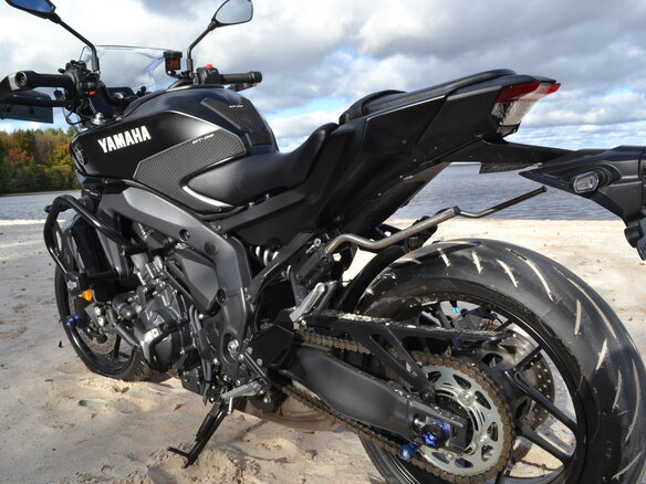 2025 Yamaha MT-09 (FZ-09), чёрный, 1380000 рублей - вид 4