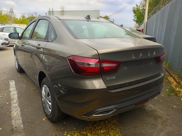 2026 Lada (ВАЗ) Vesta I Рестайлинг (NG), коричневый, 1705000 рублей - вид 4