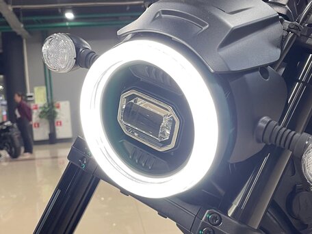 2026 QJMotor SRV 600 V2, серебристый, 589000 рублей, вид 4