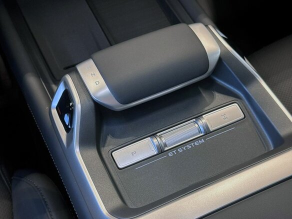 2025 Changan Deepal G318 I, чёрный - вид 10